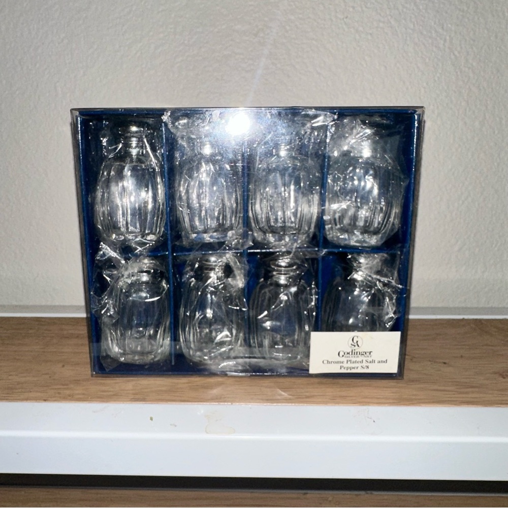 Crystal Clear Salt and Pepper Shaker Set
